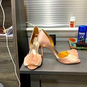 Badgley Mischka Blush Heels Sz 8